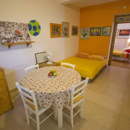By The Sea - 20672 Apartment